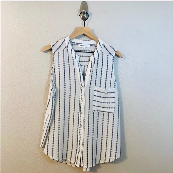 Alice Blue Tops - Alice Blue Stitch Fix Sleeveless Button Up